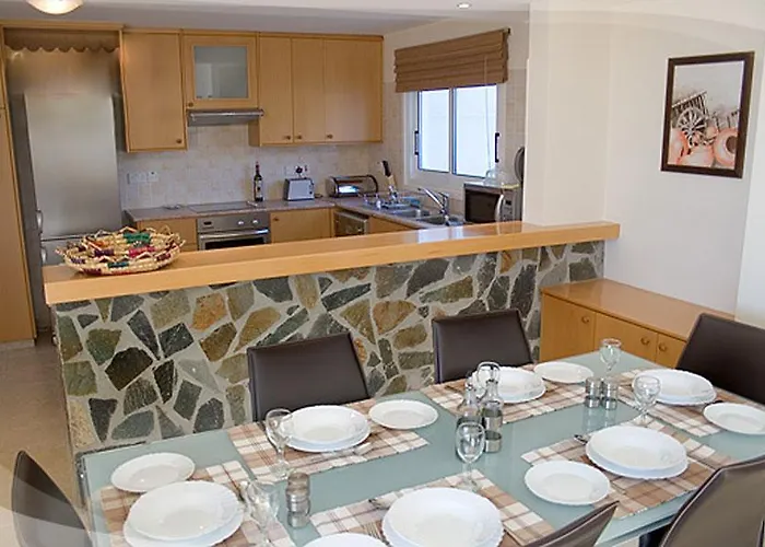 Anastasia * Pissouri